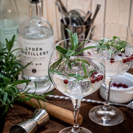 GIN: THE BOOZY TALES