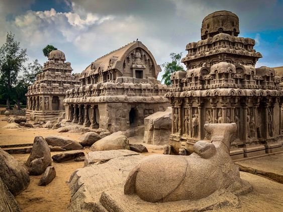  Dravidian Architecture – The South Indian Temple Style