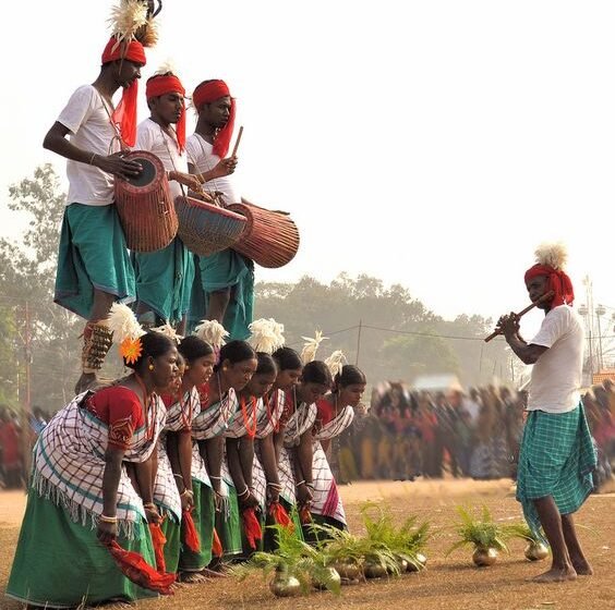  Santal Music and Dance: Expressions of Identity and Resistance