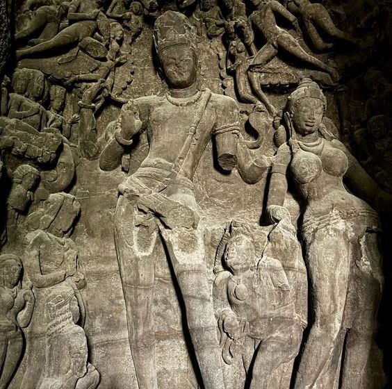  Elephanta Caves: Where Mythology and Art Come to Life