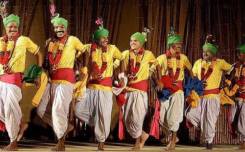  Jhumar Dance: A Folk Treasure of Eastern India