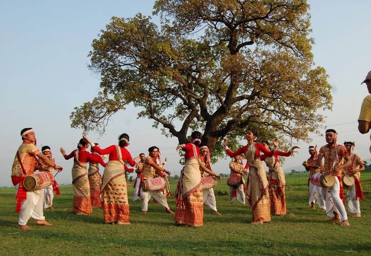  Preserving Tradition: The Evolution of Bihu Geet in the Modern Era