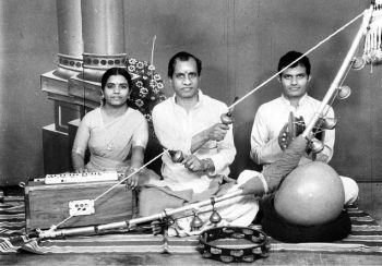  Villu Paatu: The Dying Art of Bow Songs in Kerala and Tamil Nadu