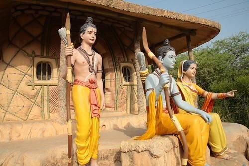  The Sacred Serenity of Lakshman Temple in Nashik – A Journey Through Time, Myth, and Divine Craftsmanship