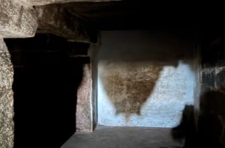 Projection of History: The Great Ancient Minds of Hampi