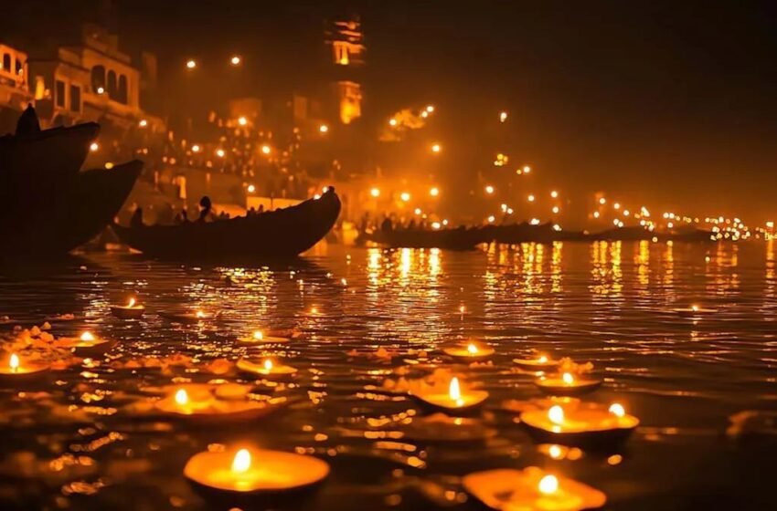  Dev Deepawali: The Festival of Lights