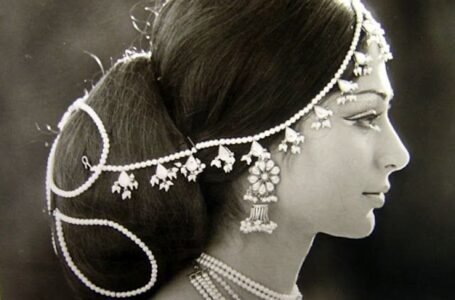 Hair in South Asian History: A Cultural Perspective